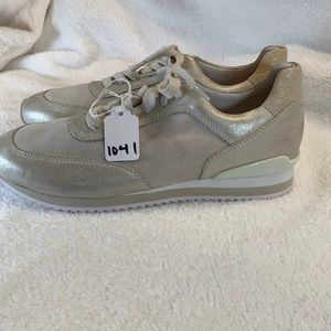 NWT JOHNSTON AND MURPHY SHOES SIZE 9.5